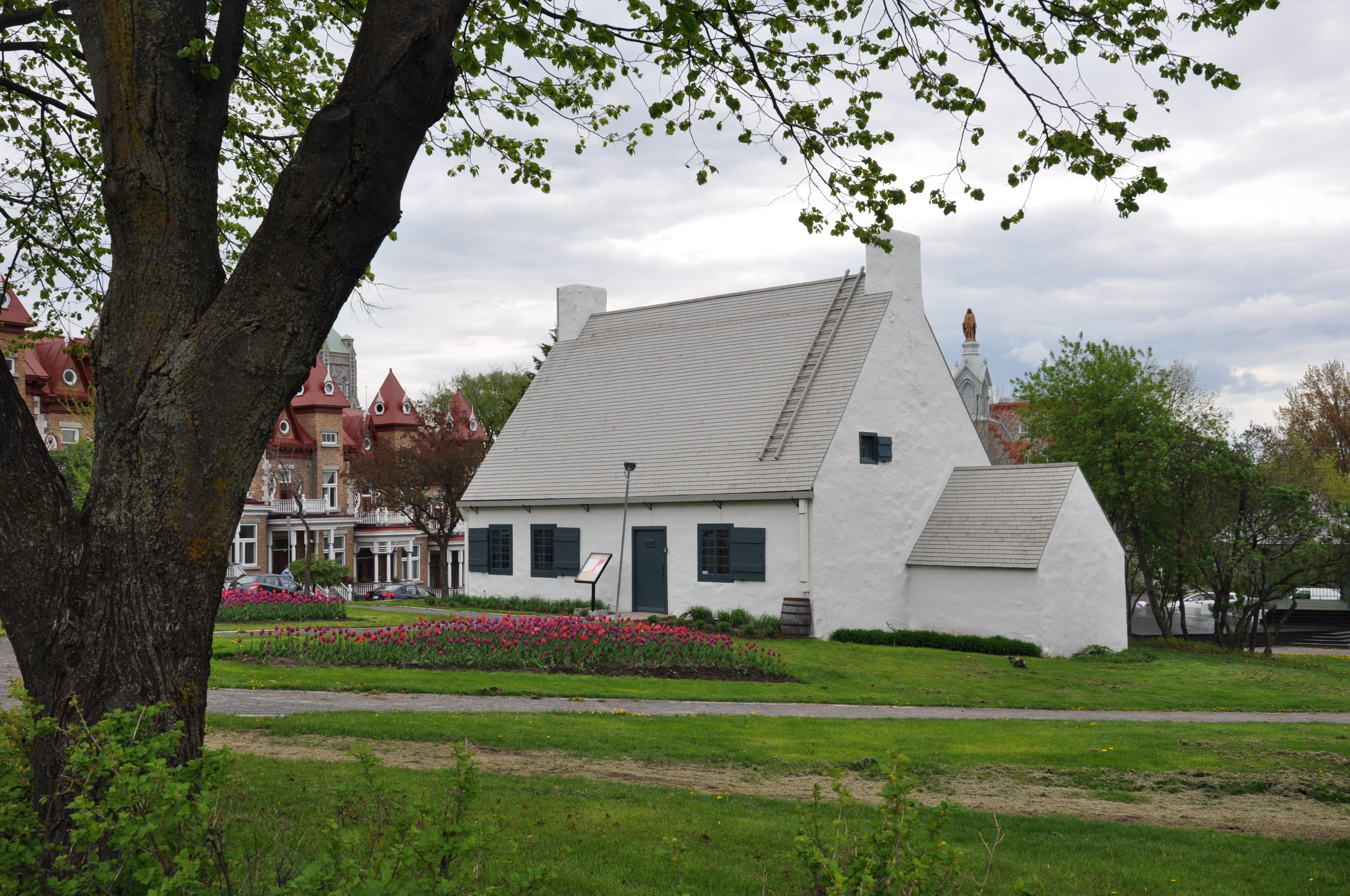 maison girardin en été, beauport, patrimoine